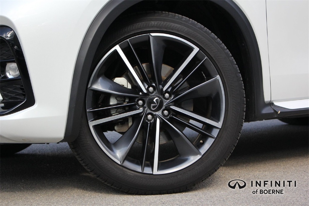 2024 Infiniti QX55 Luxe photo 3