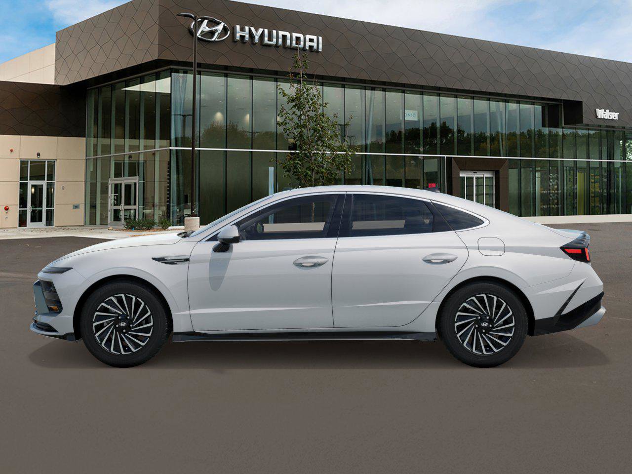 2026 Hyundai Sonata Hybrid SEL photo 3