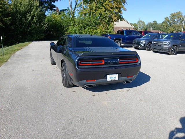 2016 Dodge Challenger R/T Plus Shaker photo 3