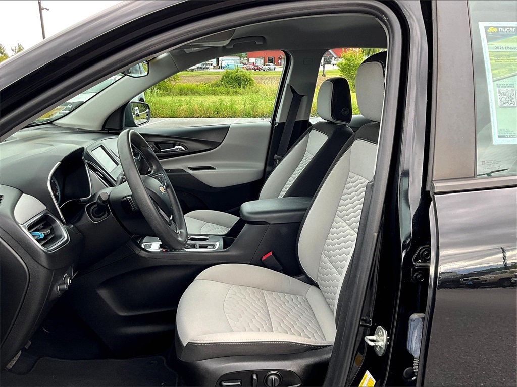 2021 Chevrolet Equinox LS photo 10