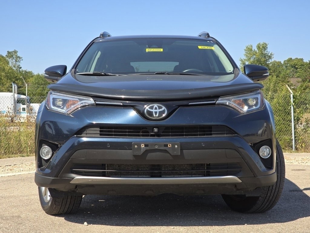 2017 Toyota RAV4 Limited photo 17