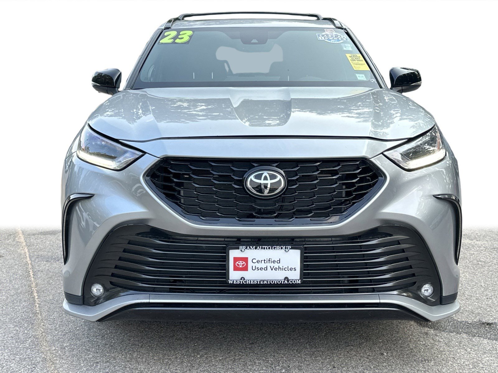 2023 Toyota Highlander L photo 8