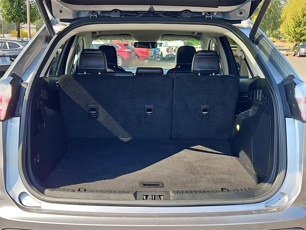 2023 Ford Edge Titanium photo 22