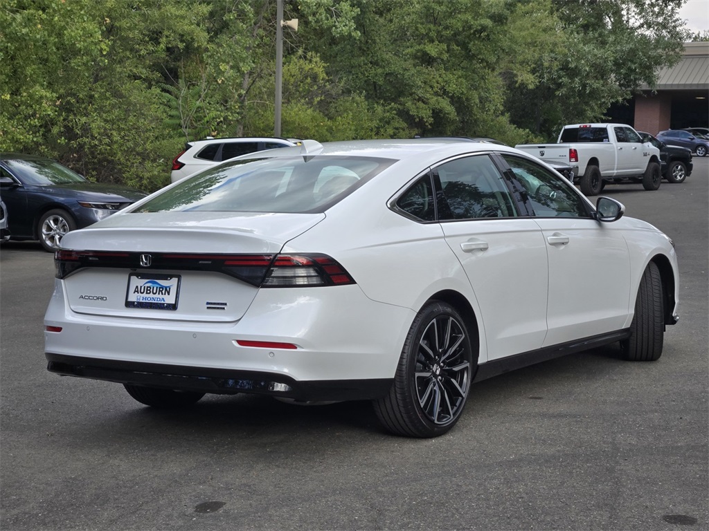 2025 Honda Accord Hybrid Touring photo 4