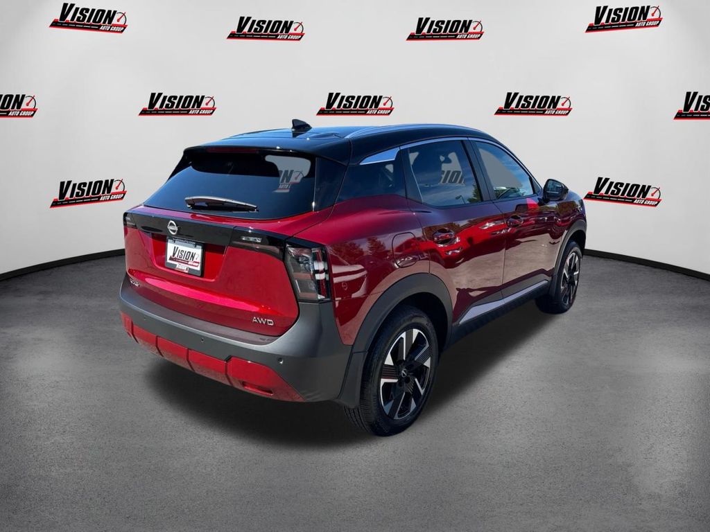 2025 Nissan Kicks SV photo 4