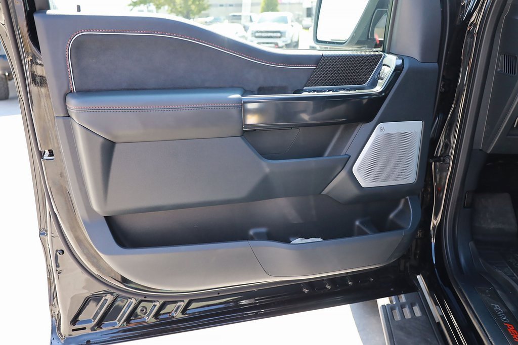 2025 Ford F-150 Raptor photo 10