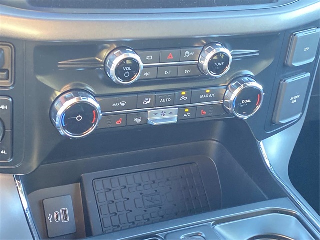 2025 Ford F-150 XLT photo 14