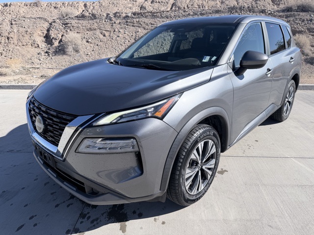 2023 Nissan Rogue SV's photo