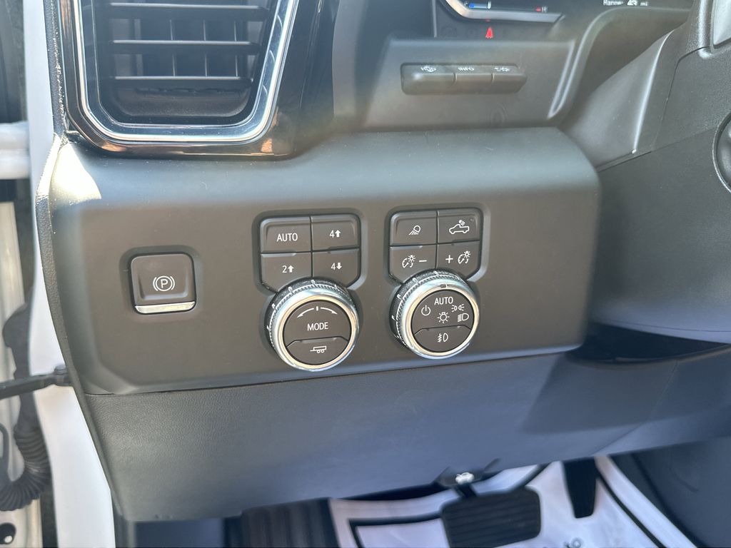 2024 GMC SIERRA - Image 15