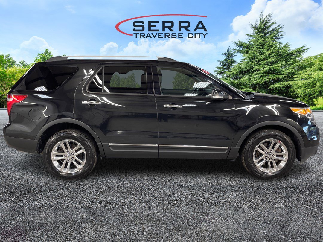 2014 Ford Explorer XLT photo 3