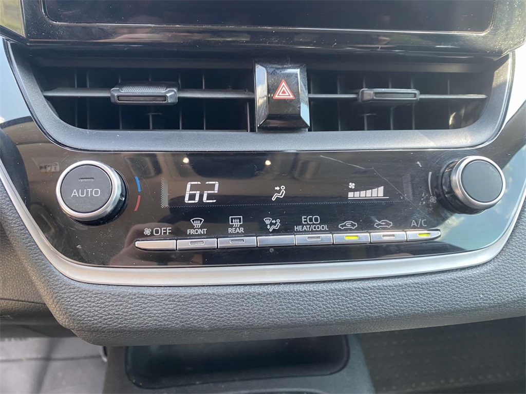 2023 Toyota Corolla LE photo 22
