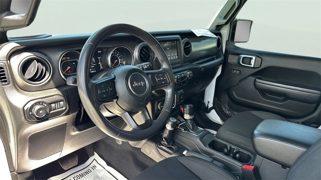 2022 Jeep Wrangler Willys photo 23