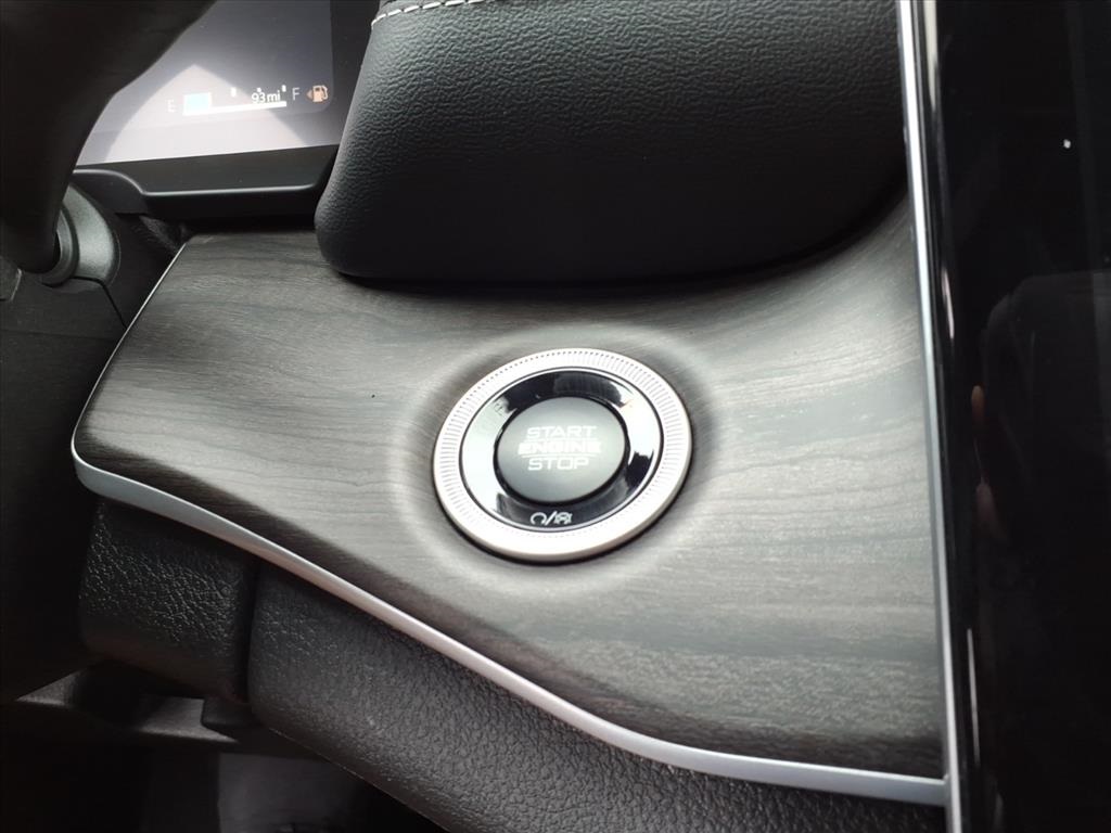 2025 Jeep Grand Cherokee Limited photo 17