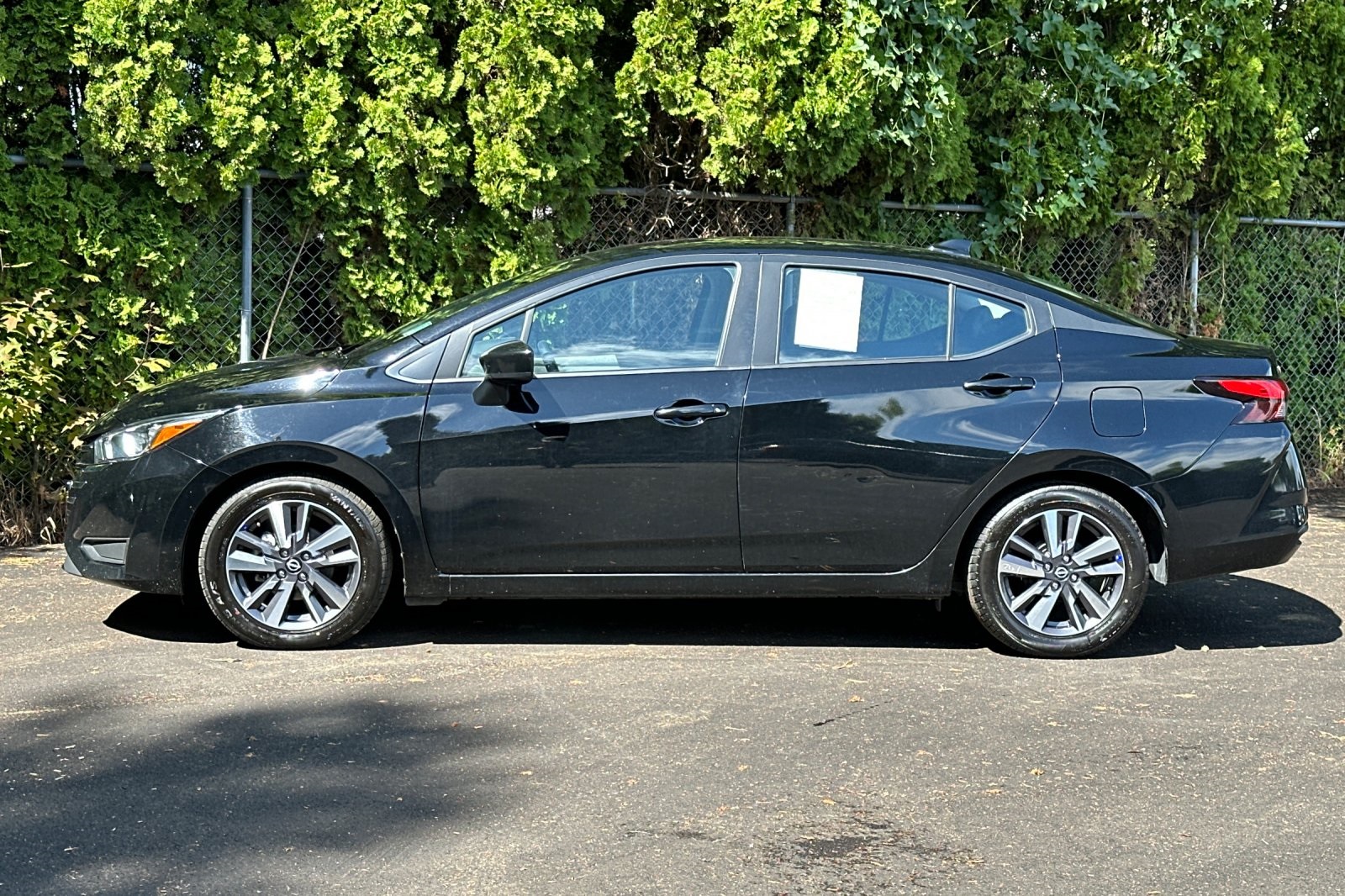2023 Nissan Versa 1.6 SV photo 7