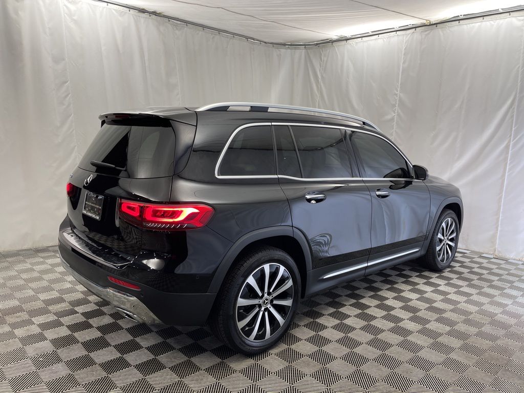 2022 Mercedes Benz GLB 250 photo 3