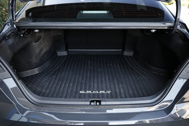 2025 Toyota Camry SE photo 29