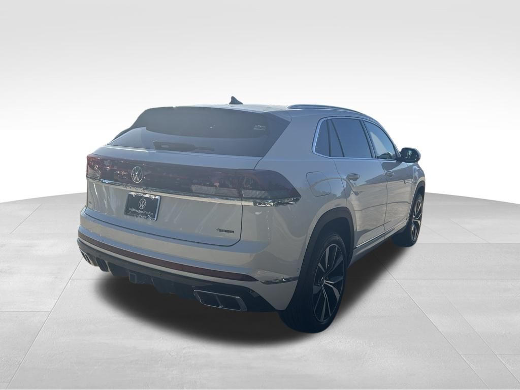 2026 Volkswagen Atlas Cross Sport SEL Premium R-Line photo 4
