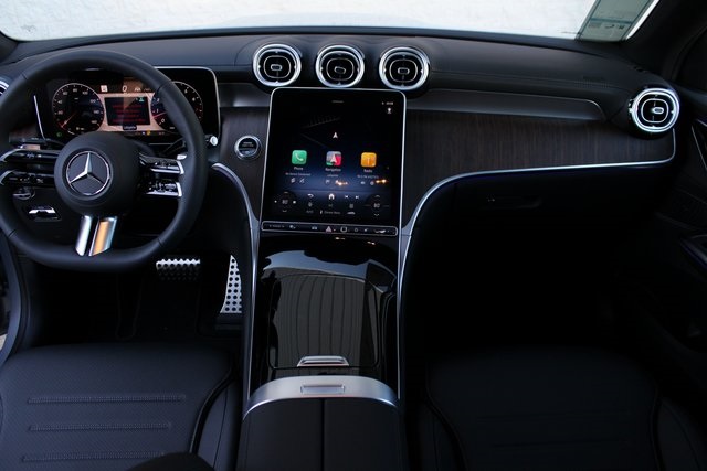 2025 Mercedes Benz GLC 300 4MATIC photo 30