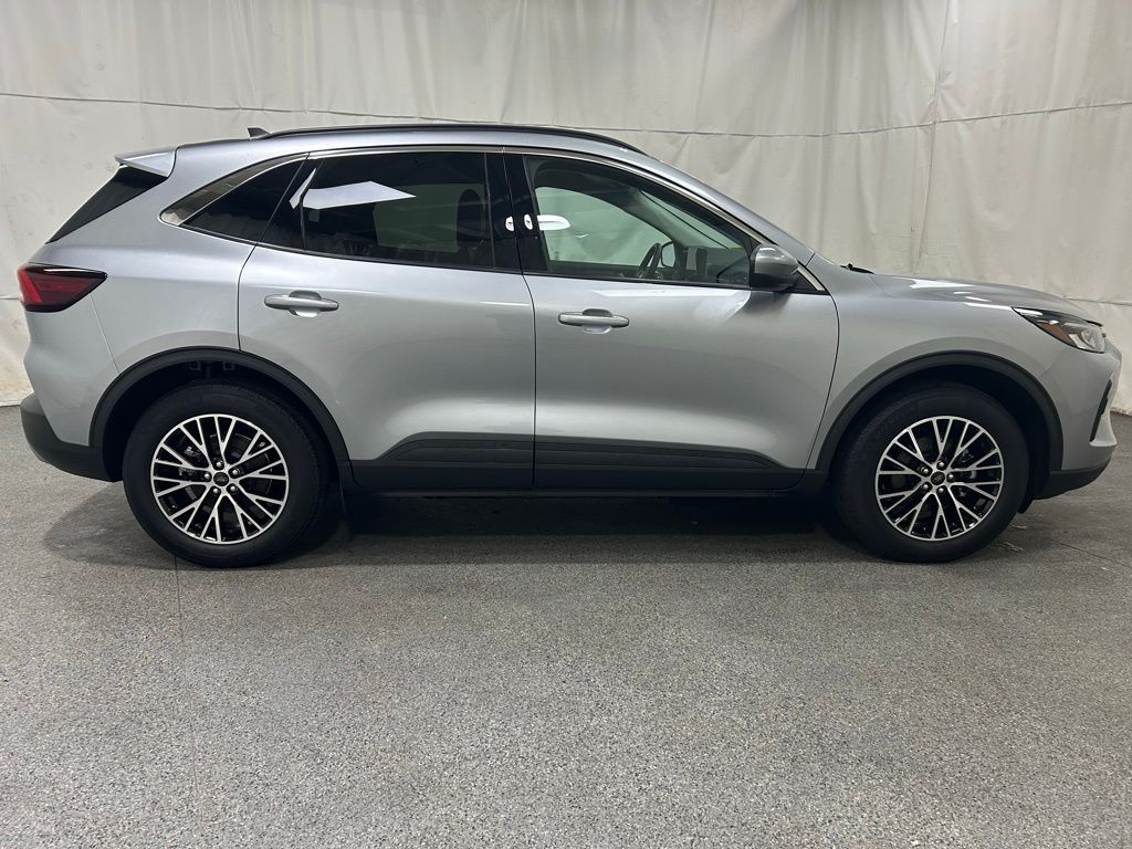 2024 Ford Escape Plug-In Hybrid Base photo 7
