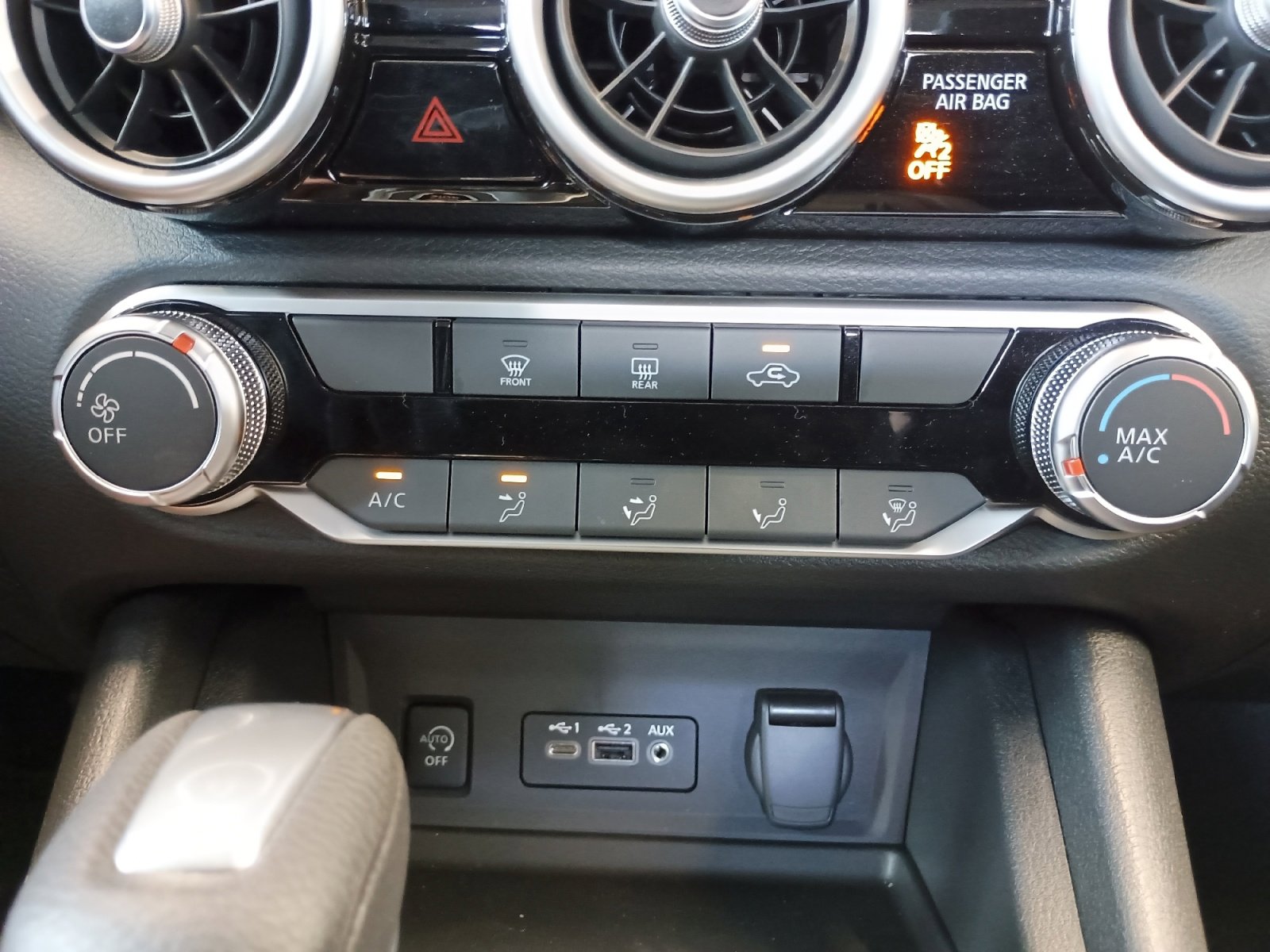2025 Nissan Sentra SV photo 15