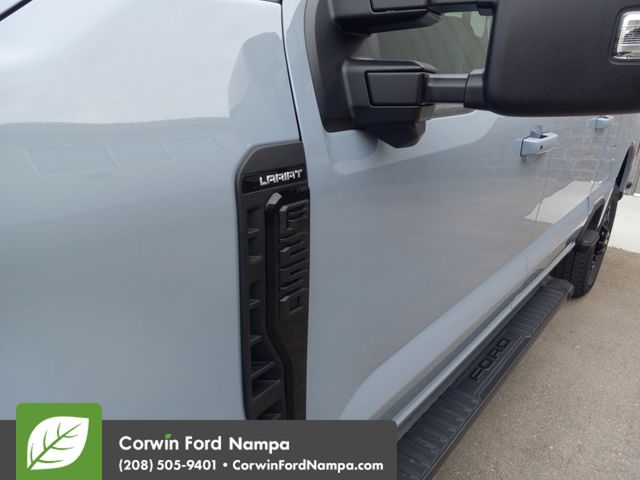 New 2025 Glacier Gray Metallic Tri-Coat Ford Lariat image 9