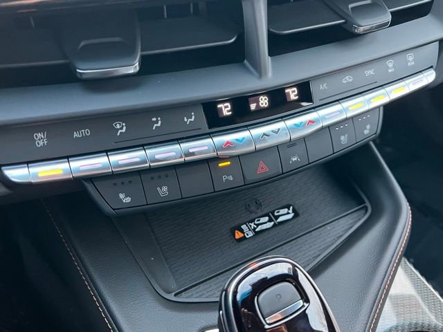 2025 Cadillac CT4 photo 14