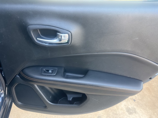 2018 Jeep Compass Limited photo 25