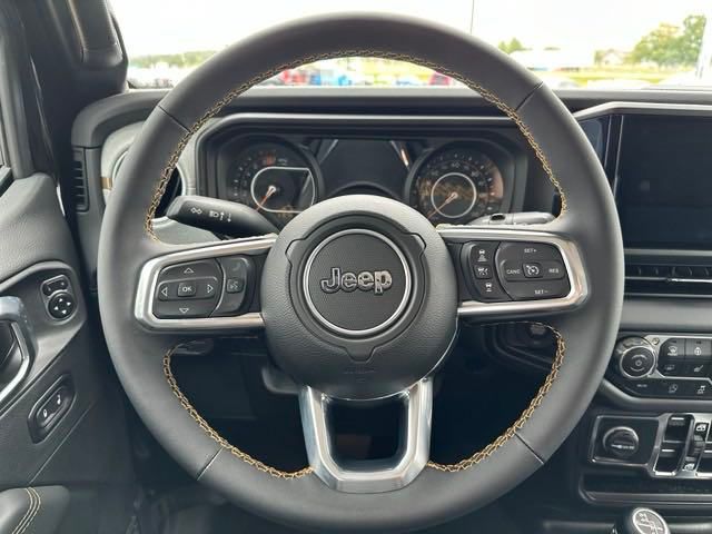 2024 Jeep Wrangler Sahara photo 22