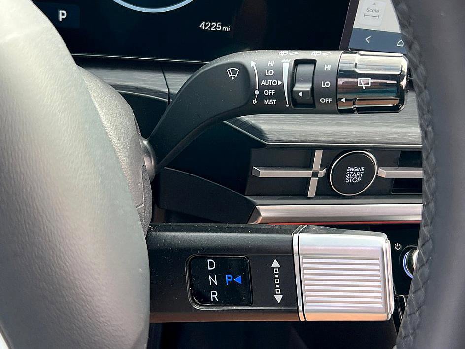 2025 Hyundai Santa Fe Limited photo 16