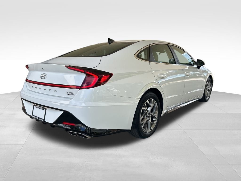 2021 Hyundai Sonata SEL photo 2