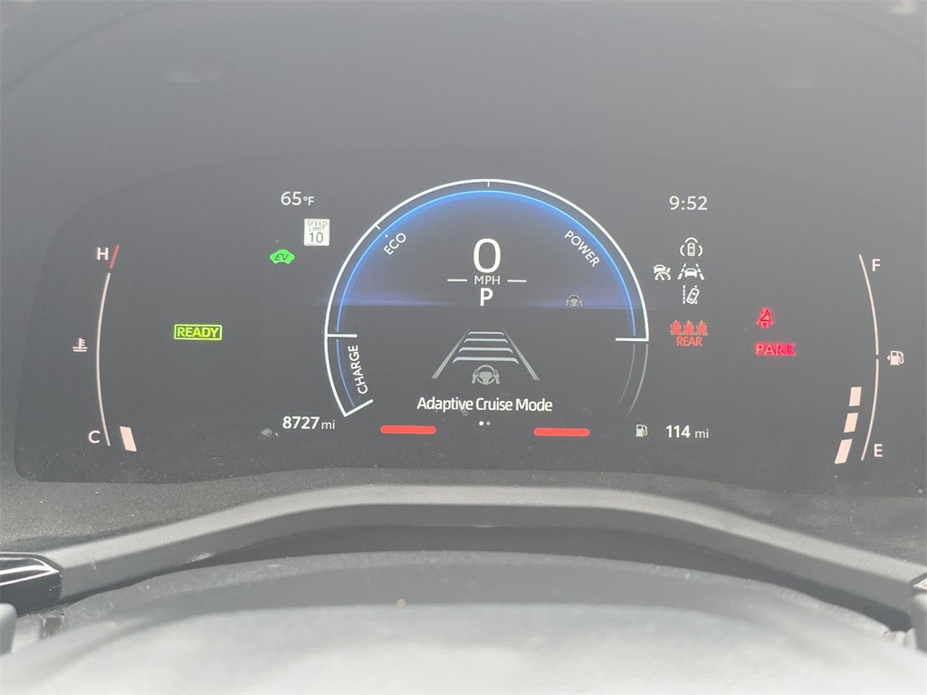 2025 Toyota Camry SE photo 16