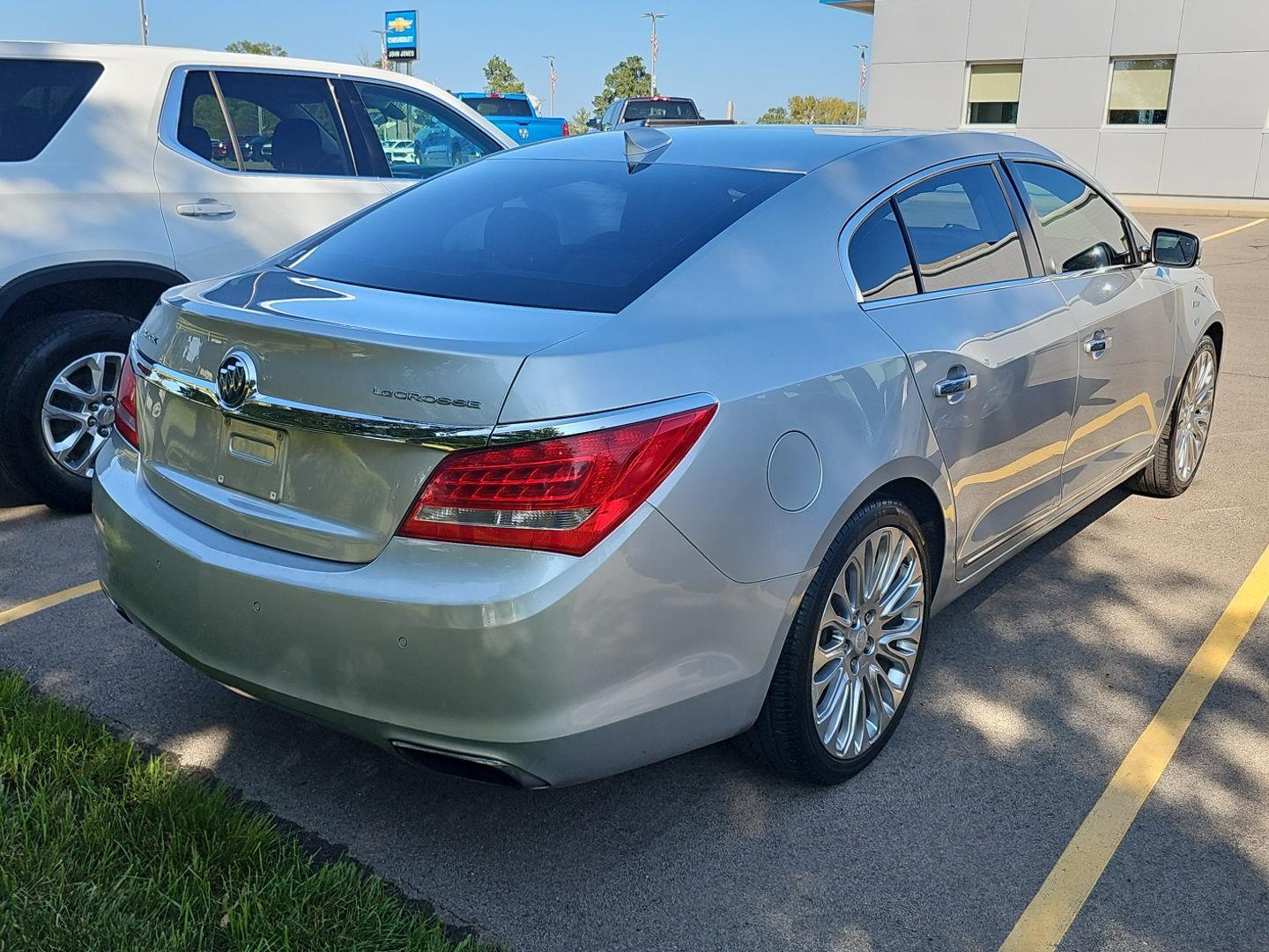2015 Buick LaCrosse Premium II photo 3