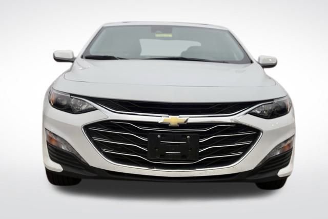 2024 Chevrolet Malibu 1LT photo 3