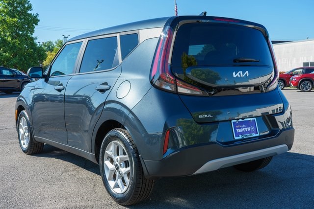 2023 Kia Soul LX photo 6