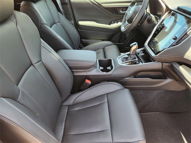 2025 Subaru Outback Touring XT photo 10