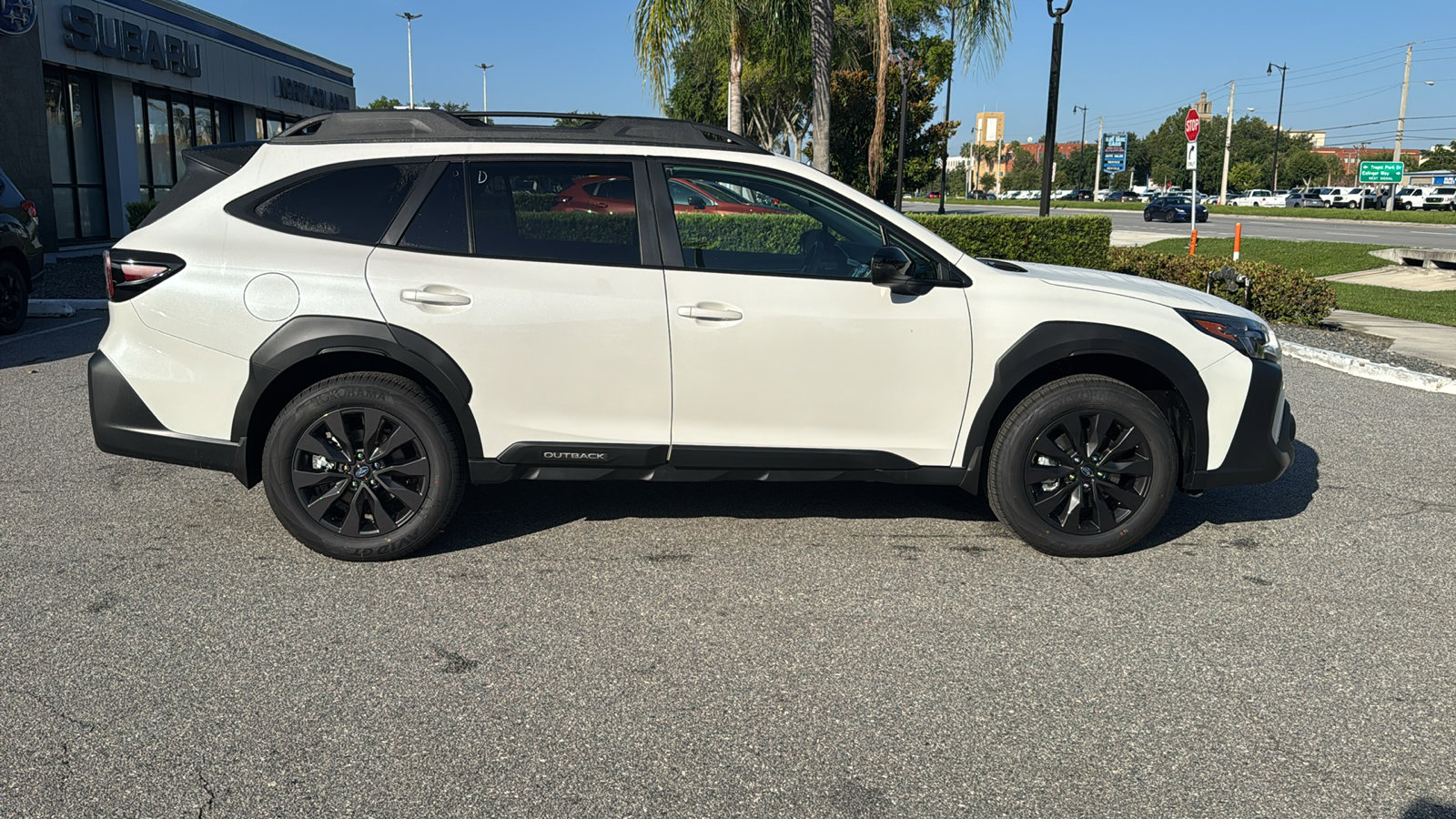 2025 Subaru Outback Onyx Edition photo 7
