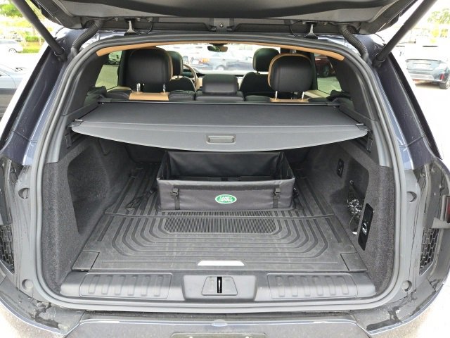 2023 Land Rover Range Rover Sport SE photo 3