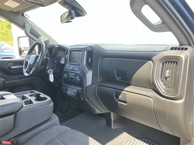 2021 Chevrolet Silverado 2500HD Custom photo 17