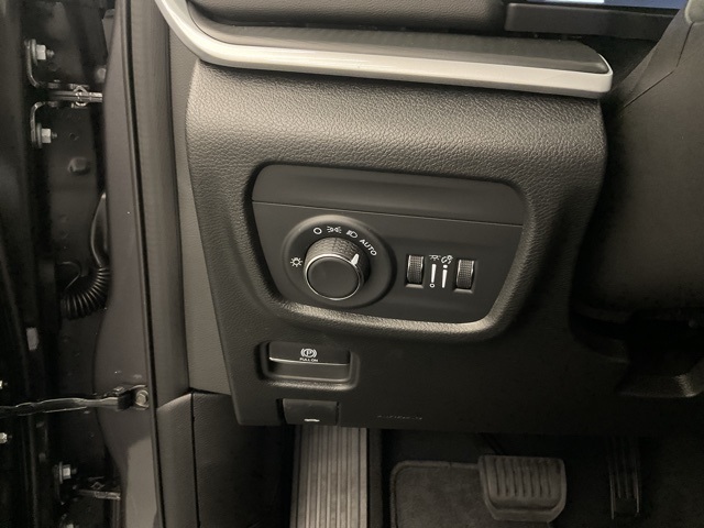 2025 Jeep Grand Cherokee Altitude X photo 14