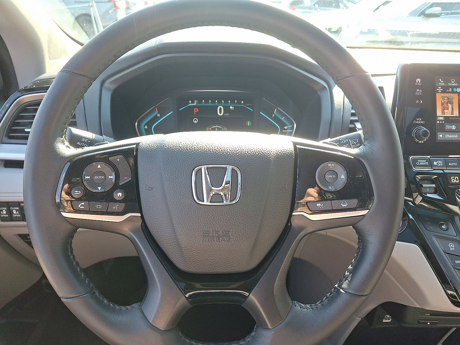2023 Honda Odyssey Touring photo 19