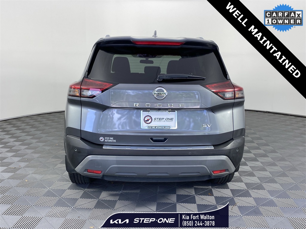 2021 Nissan Rogue SV photo 4