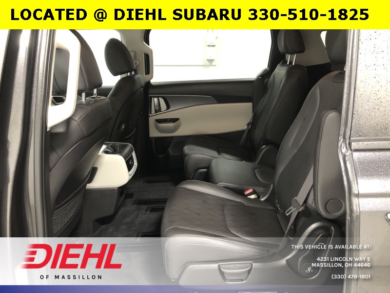 2024 Kia Carnival LX photo 12