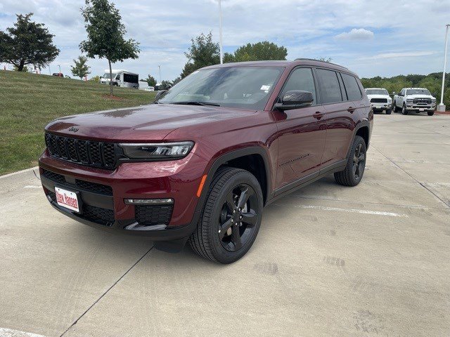 2025 Jeep Grand Cherokee L Limited's photo