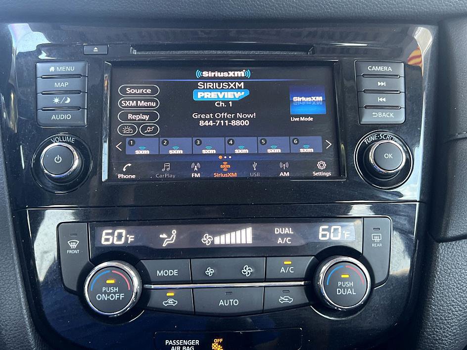 2019 Nissan Rogue SV photo 22