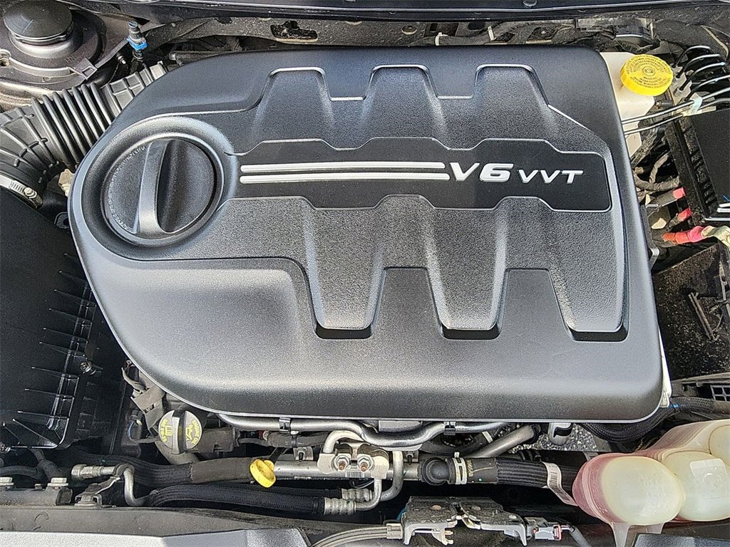 2019 Jeep Cherokee Limited photo 24