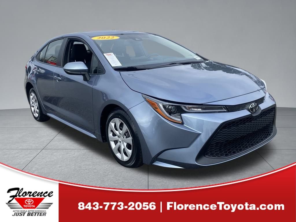 2022 Toyota Corolla LE's photo
