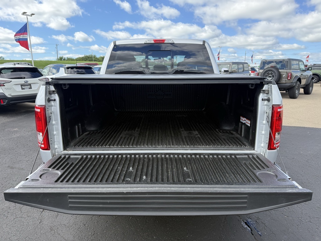 2016 Ford F-150 XLT photo 30
