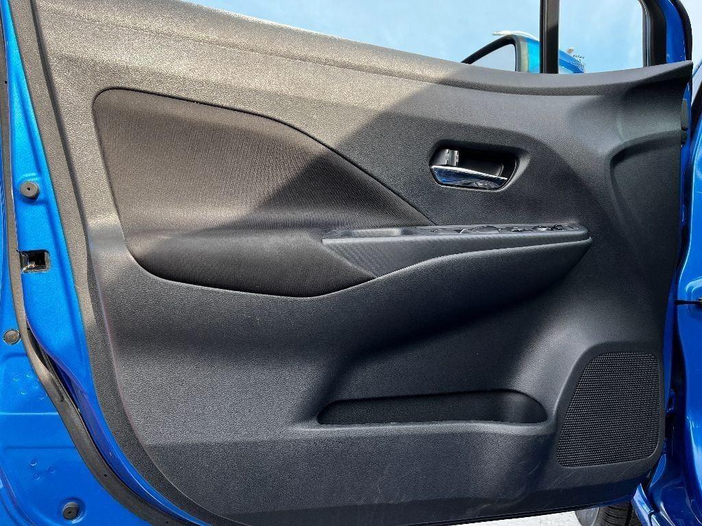2021 Nissan Versa SV photo 14