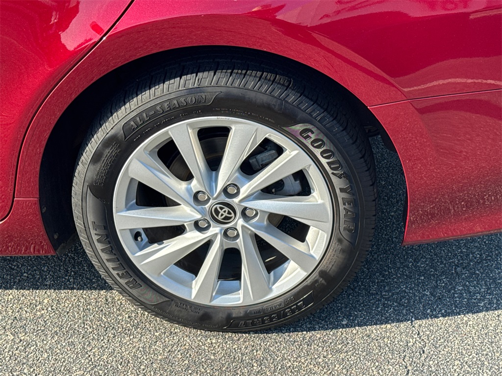 2021 Toyota Camry LE photo 17