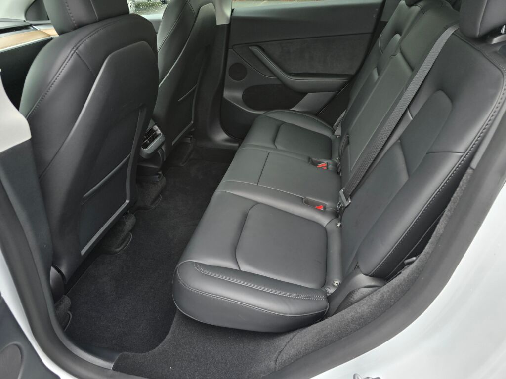 2023 Tesla Model Y Long Range photo 17